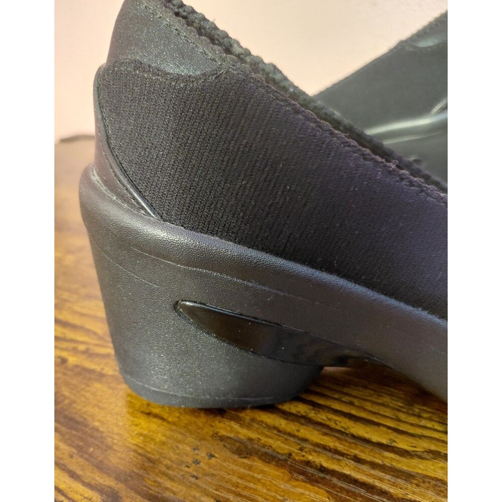 BZees Women's Electric Comfort Wedge Black Slip On Shoes Sz 9M - Picture 8 of 10